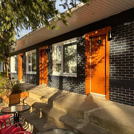 Aux Portes du Soleil Baie-Saint-Paul Exterior foto